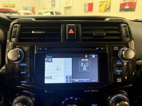 Used 2019 Toyota 4Runner TRD Off-Road AWD/4WD image 27