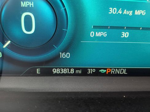 Used 2022 Ford Escape Titanium w/ Class II Trailer Tow Package image 24