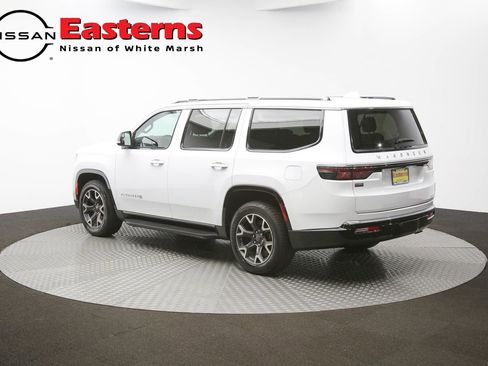 Used 2023 Jeep Wagoneer Series III w/ Preferred Equipment Group RWD image 62