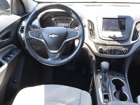 Used 2022 Chevrolet Equinox LT FWD image 15