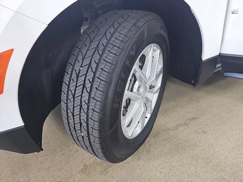 Certified 2024 Chevrolet Equinox LT AWD/4WD image 38