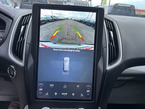 Used 2023 Ford Edge SEL image 21