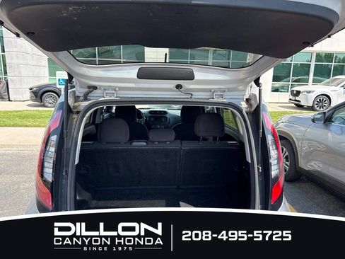 Used 2016 Kia Soul FWD image 11