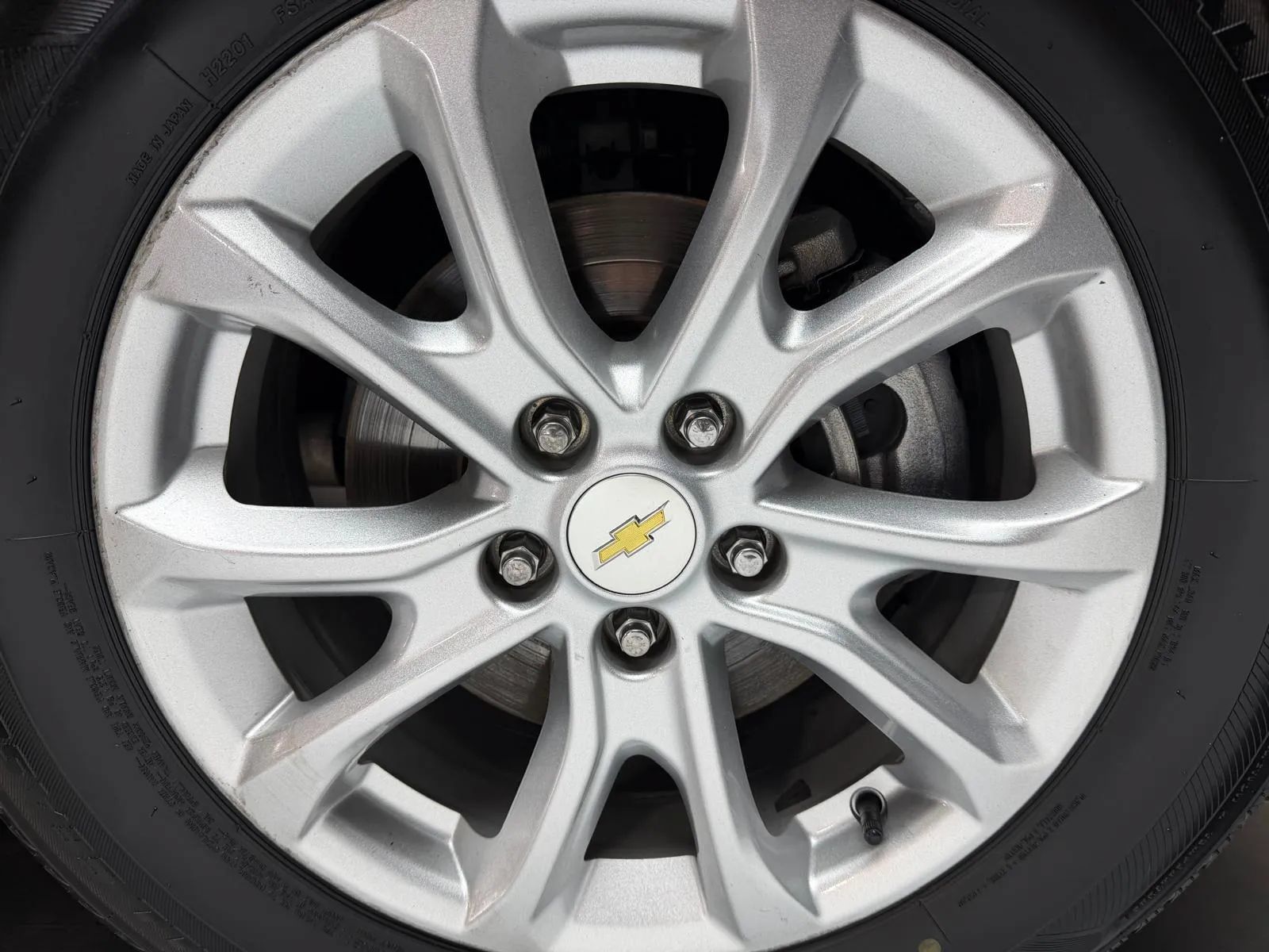 Used 2018 Chevrolet Equinox LT FWD image 8