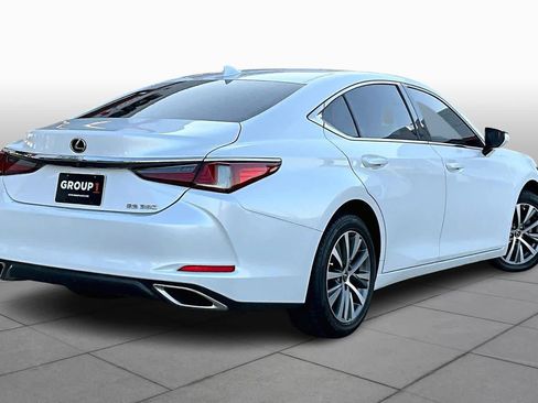 Used 2019 Lexus ES 350 w/ Accessory Package 2 image 11