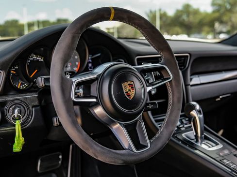 Used 2016 Porsche 911 GT3 RS RWD image 40