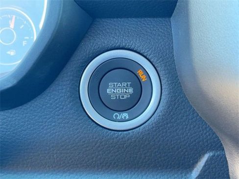 New 2026 RAM 1500 4x4 Crew Cab image 23