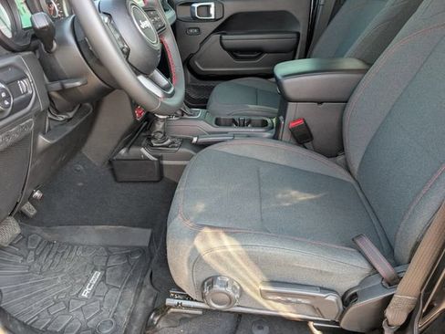 Used 2024 Jeep Gladiator Rubicon w/ Safety Group AWD/4WD image 13