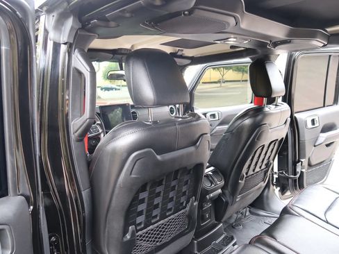 Used 2020 Jeep Wrangler Unlimited Rubicon w/ Quick Order Package 28Y Recon AWD/4WD image 22