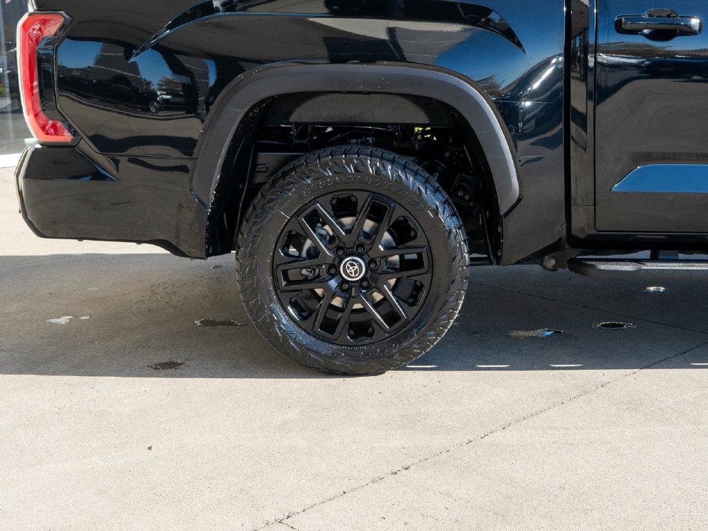 Used 2024 Toyota Tundra Limited AWD/4WD image 34