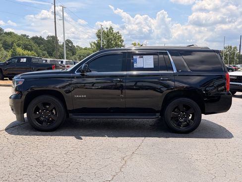 Used 2017 Chevrolet Tahoe LT w/ Luxury Package AWD/4WD image 10
