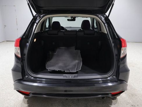 Used 2019 Honda HR-V Touring image 21
