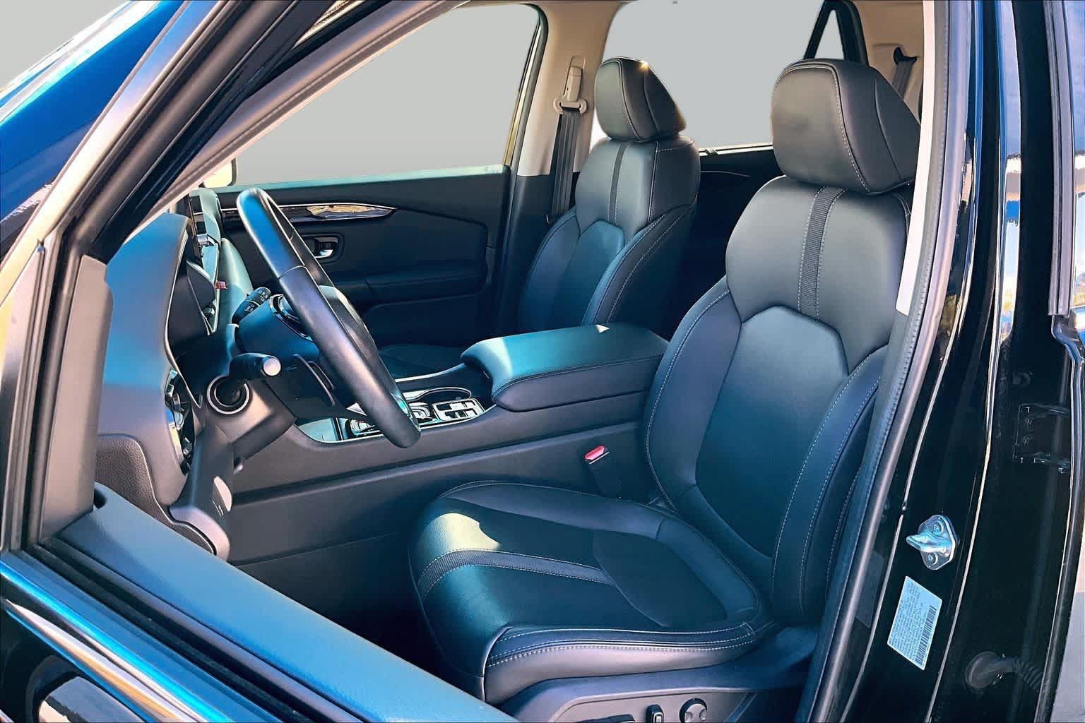 Used 2024 Honda Pilot Touring image 8