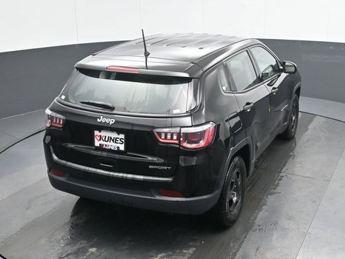 Used 2018 Jeep Compass Sport image 12