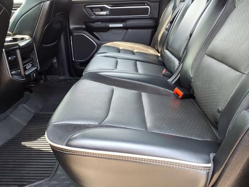 Used 2019 RAM 1500 Laramie AWD/4WD image 16