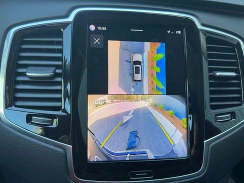 Used 2024 Volvo XC90 B6 Ultimate w/ Lounge Package image 20