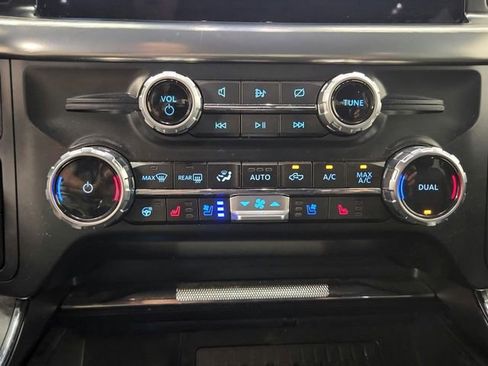 Used 2023 Ford F150 Lariat w/ Equipment Group 502A High AWD/4WD image 23
