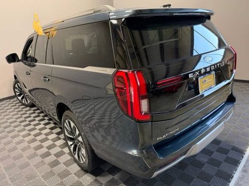Used 2025 Ford Expedition Max Platinum w/ Driver's Package AWD/4WD image 9