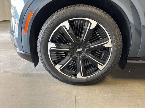 New 2025 Cadillac Escalade IQ Sport 1 image 42