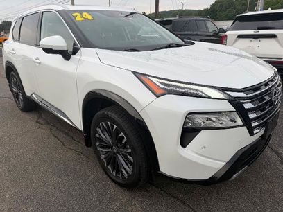 Used 2024 Nissan Rogue Platinum w/ Platinum Premium Package