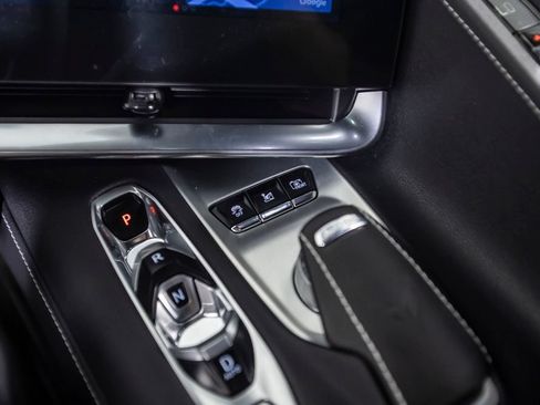 Used 2025 Chevrolet Corvette Stingray Preferred Cpe RWD image 35