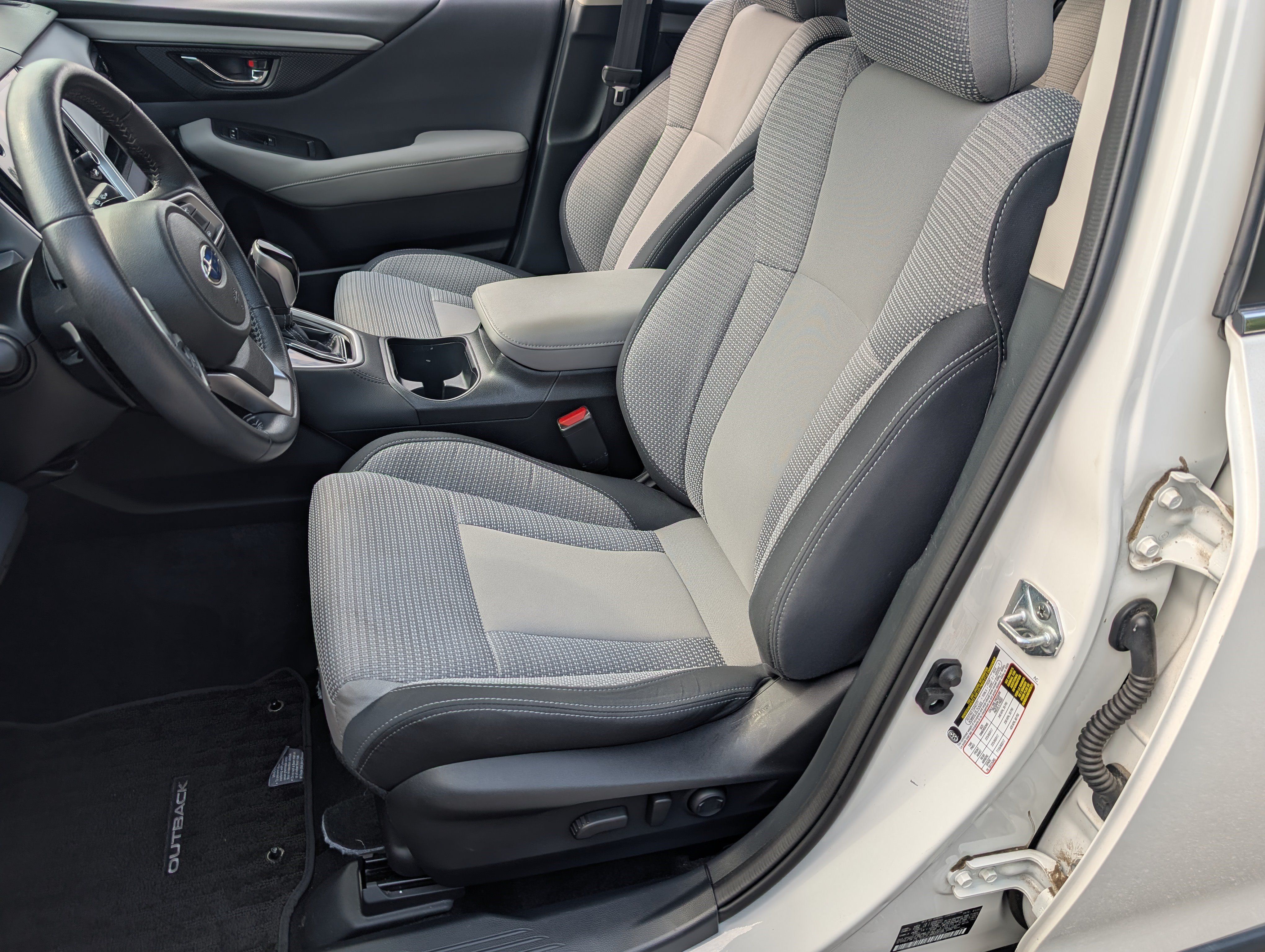 Used 2023 Subaru Outback Premium AWD/4WD image 16