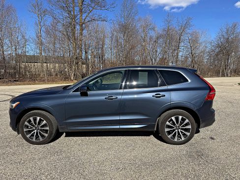 Used 2023 Volvo XC60 B5 Core w/ Climate Package image 6