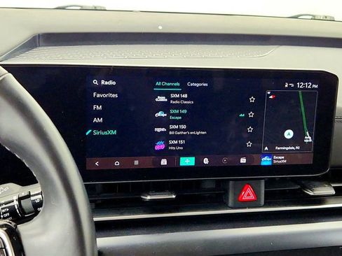 Used 2025 Kia Carnival FWD image 18