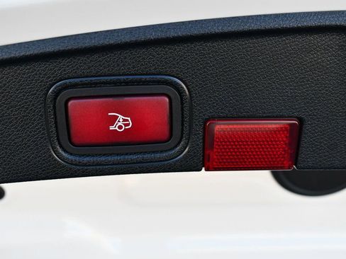 Used 2022 Mercedes-Benz C 300 Cabriolet w/ AMG Line image 61