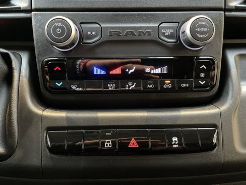 Used 2025 RAM ProMaster 2500 image 28