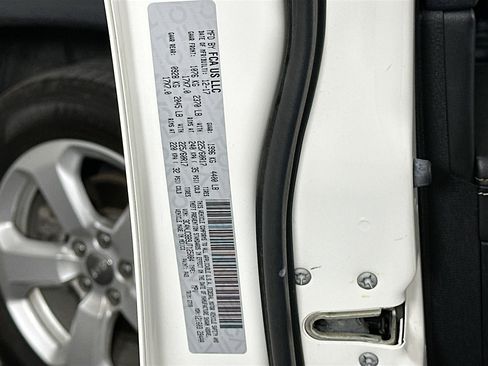 Used 2018 Jeep Compass Latitude w/ Popular Equipment Group image 12