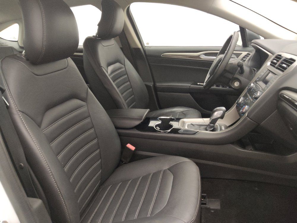 Used 2014 Ford Fusion SE w/ Equipment Group 202A FWD image 21