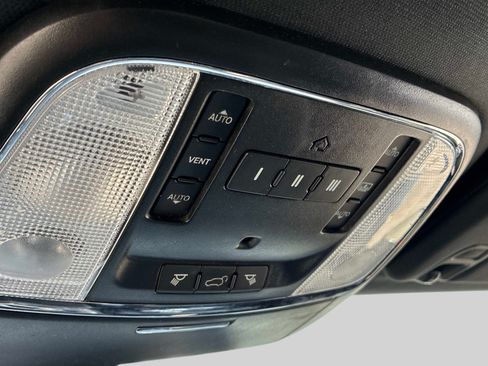 Used 2016 Jeep Grand Cherokee Overland AWD/4WD image 38