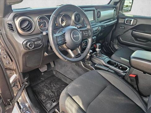 Used 2019 Jeep Wrangler Unlimited Sport S AWD/4WD image 10