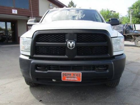 Used 2014 RAM 3500 Tradesman AWD/4WD image 3