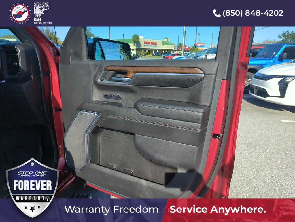 Used 2024 Chevrolet Silverado 1500 High Country AWD/4WD image 32