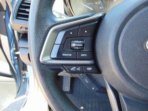 Used 2021 Subaru Crosstrek 2.0i AWD/4WD image 18