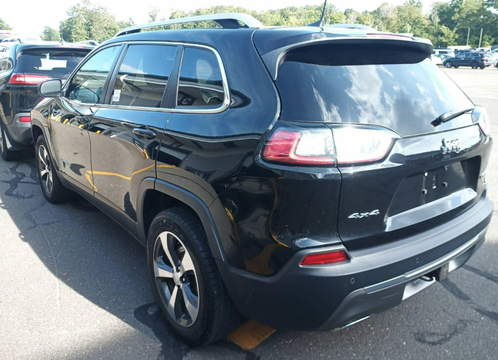 Used 2019 Jeep Cherokee Limited w/ Trailer Tow Group AWD/4WD image 2