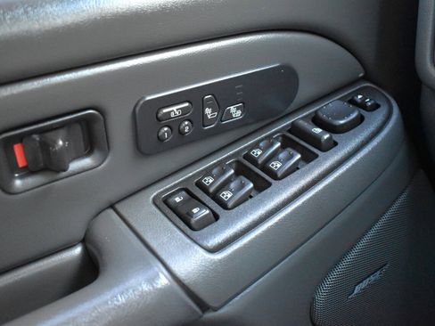 Used 2007 Chevrolet Silverado 2500 LT w/ Heavy-Duty Power Package AWD/4WD image 17