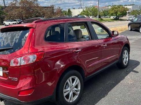 Used 2010 Hyundai Santa Fe Limited AWD/4WD image 3