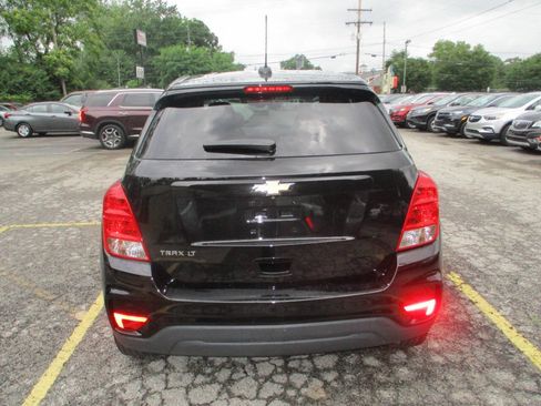 Used 2019 Chevrolet Trax LS FWD image 12