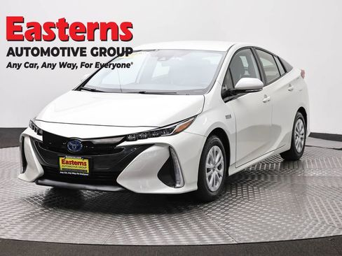 Used 2020 Toyota Prius Prime LE w/ Carpet Mat Package FWD image 1