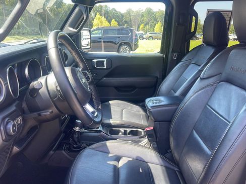 Used 2018 Jeep Wrangler Unlimited Sahara AWD/4WD image 20