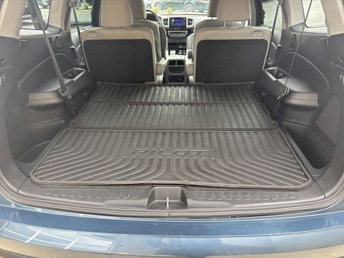 Used 2018 Honda Pilot Elite image 32