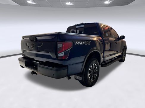 Used 2024 Nissan Titan PRO-4X w/ Pro-4x Convenience Package AWD/4WD image 8