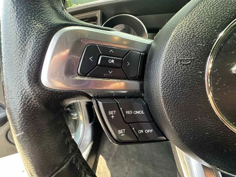 Used 2016 Ford Mustang Coupe RWD image 14
