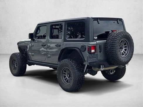 Used 2018 Jeep Wrangler Unlimited Sport AWD/4WD image 7