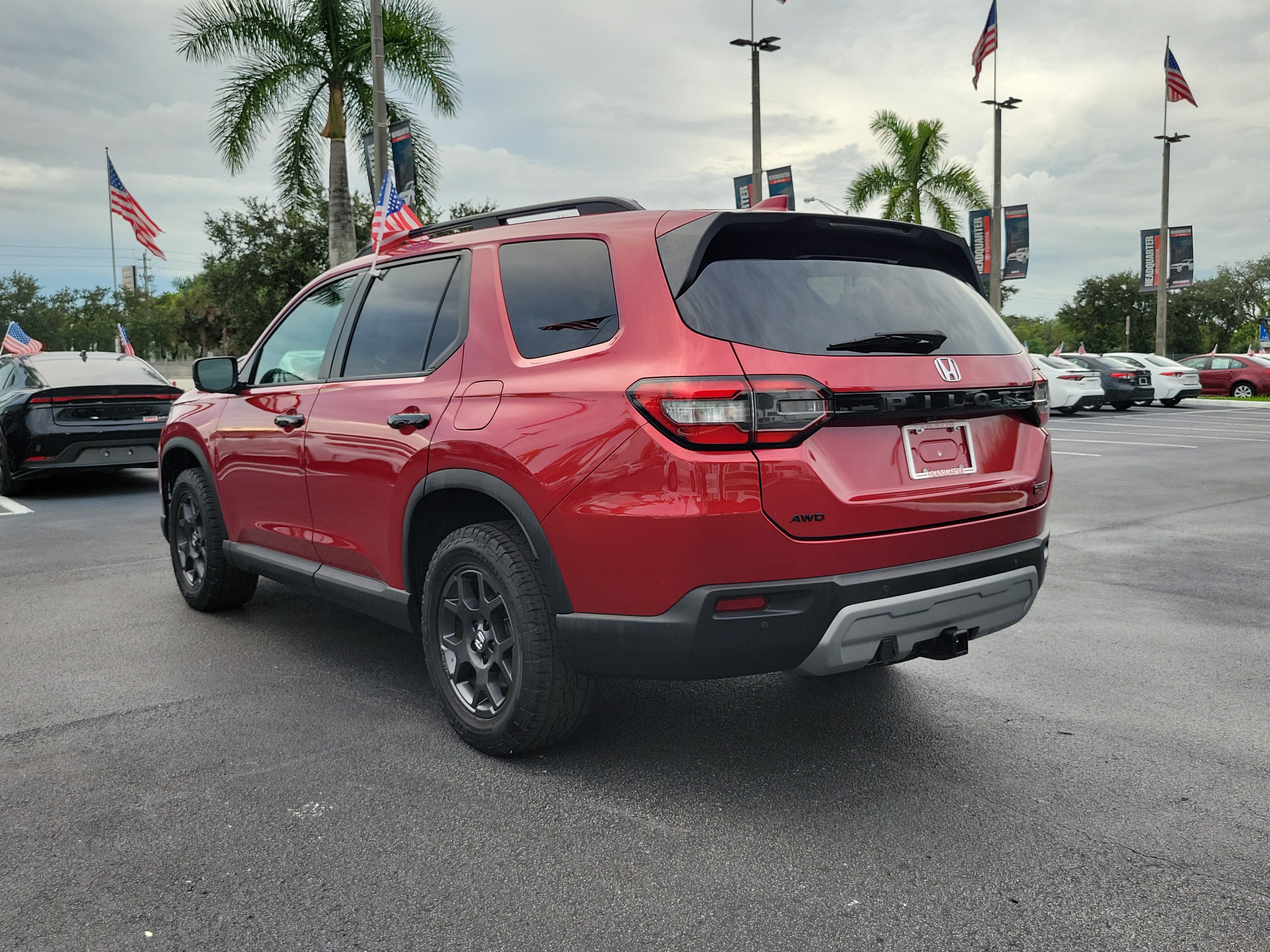 Used 2024 Honda Pilot TrailSport image 9
