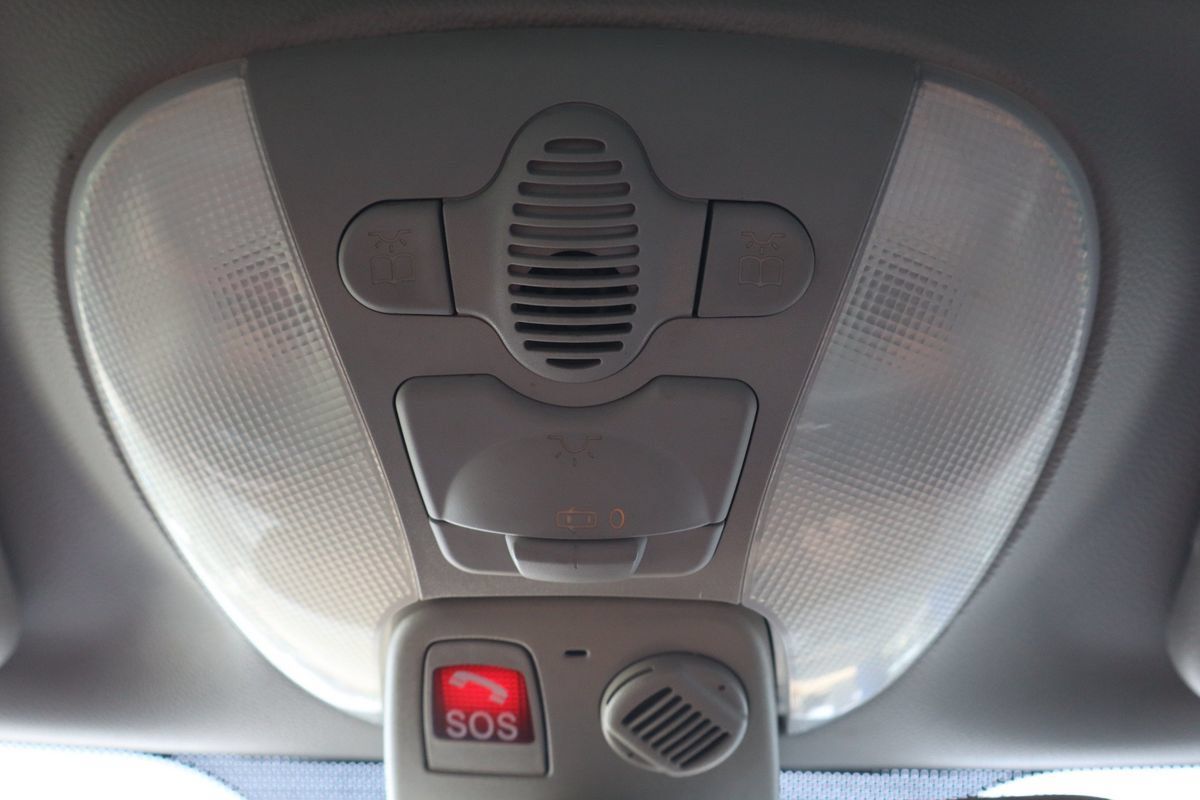 Used 2003 Mercedes-Benz SL 500 image 17