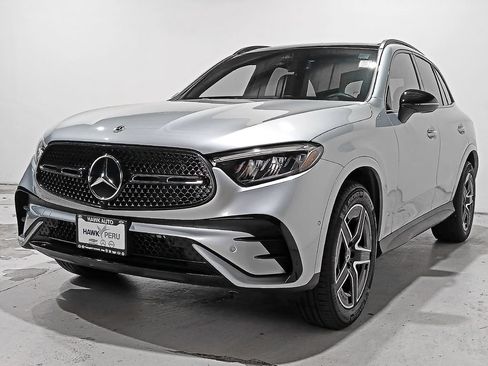 Used 2026 Mercedes-Benz GLC 300 4MATIC image 3